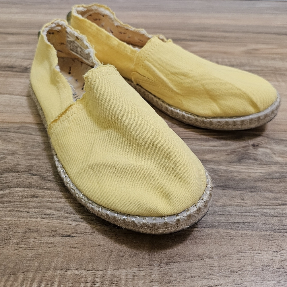 Vionic Laguna Casual Slip-on Loafer - Picture 16 of 16